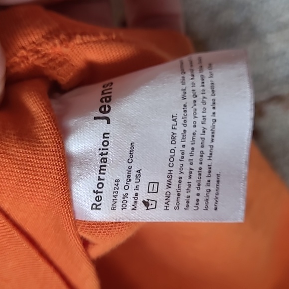 Reformation Crop T-Shirt - Picture 5 of 8